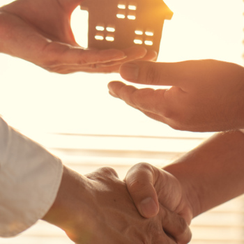 The Influence of Online Reviews on Real Estate Commission Rates